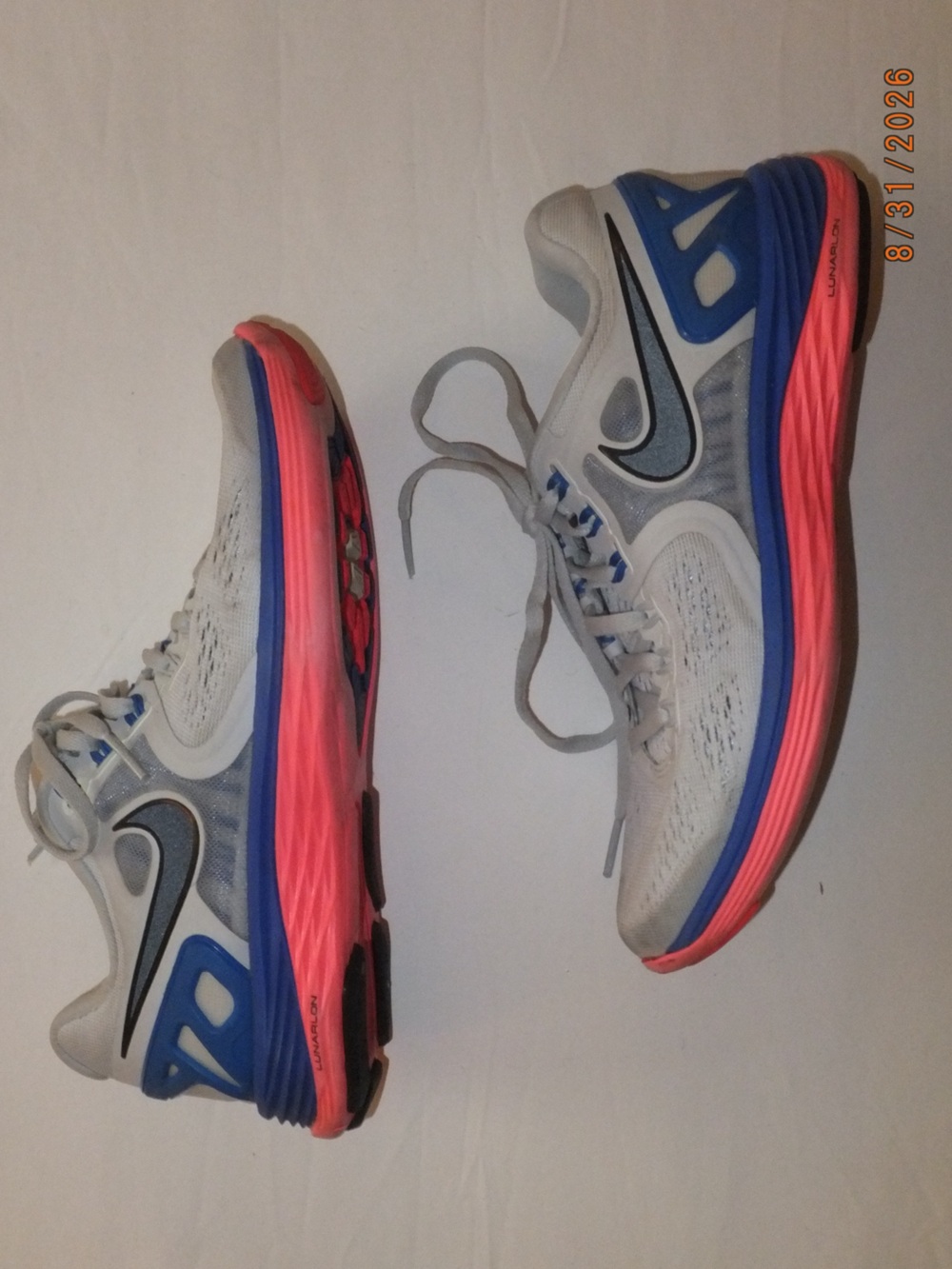 Nike LunarEclipse Women’s Athletic Shoes — White with Blue and Pink 7.5